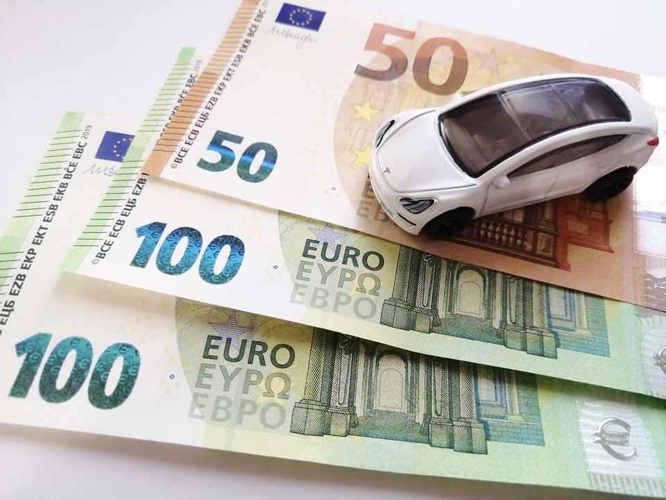 Read more about the article Erhalte jährlich bis zu 410 € für Dein Elektroauto!